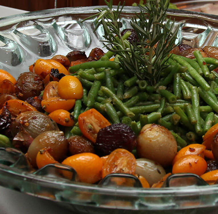 Silvestermenü: Gemüseteller mit Bohnen